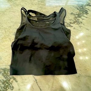 Lululemon Crop tank, sports bra built-in sz 4